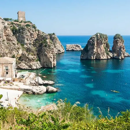 Hikkara Airport, Sea And Beach Casa vacanze Carini