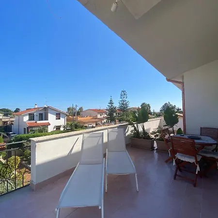 Casa vacanze Hikkara Airport, Sea And Beach Carini