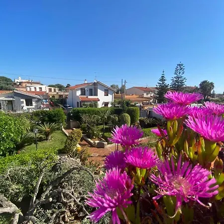 Hikkara Airport, Sea And Beach Carini
