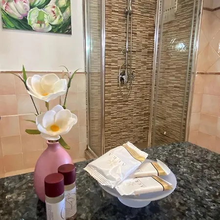 Casa vacanze Hikkara Airport, Sea And Beach Carini